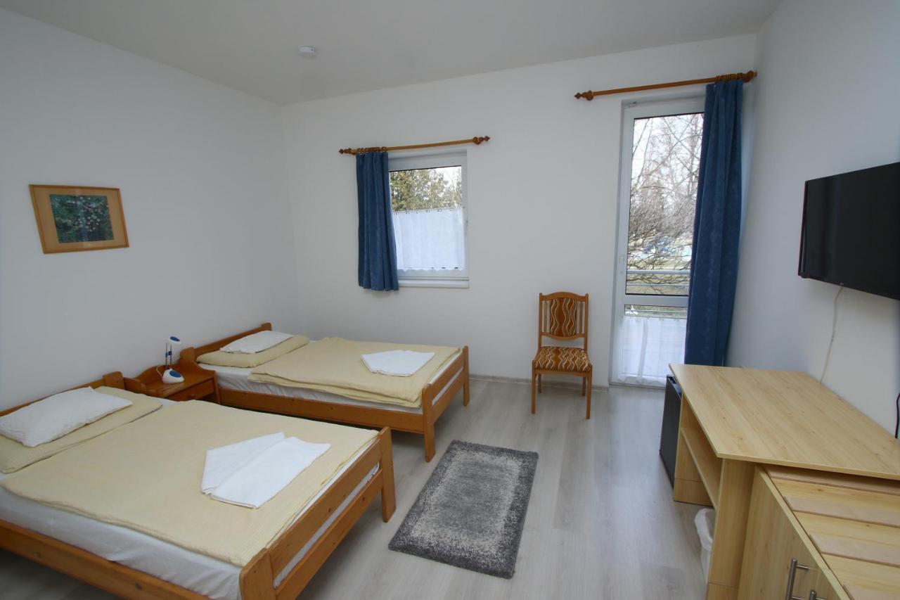 Hotel Aqua Komárom Eksteriør bilde