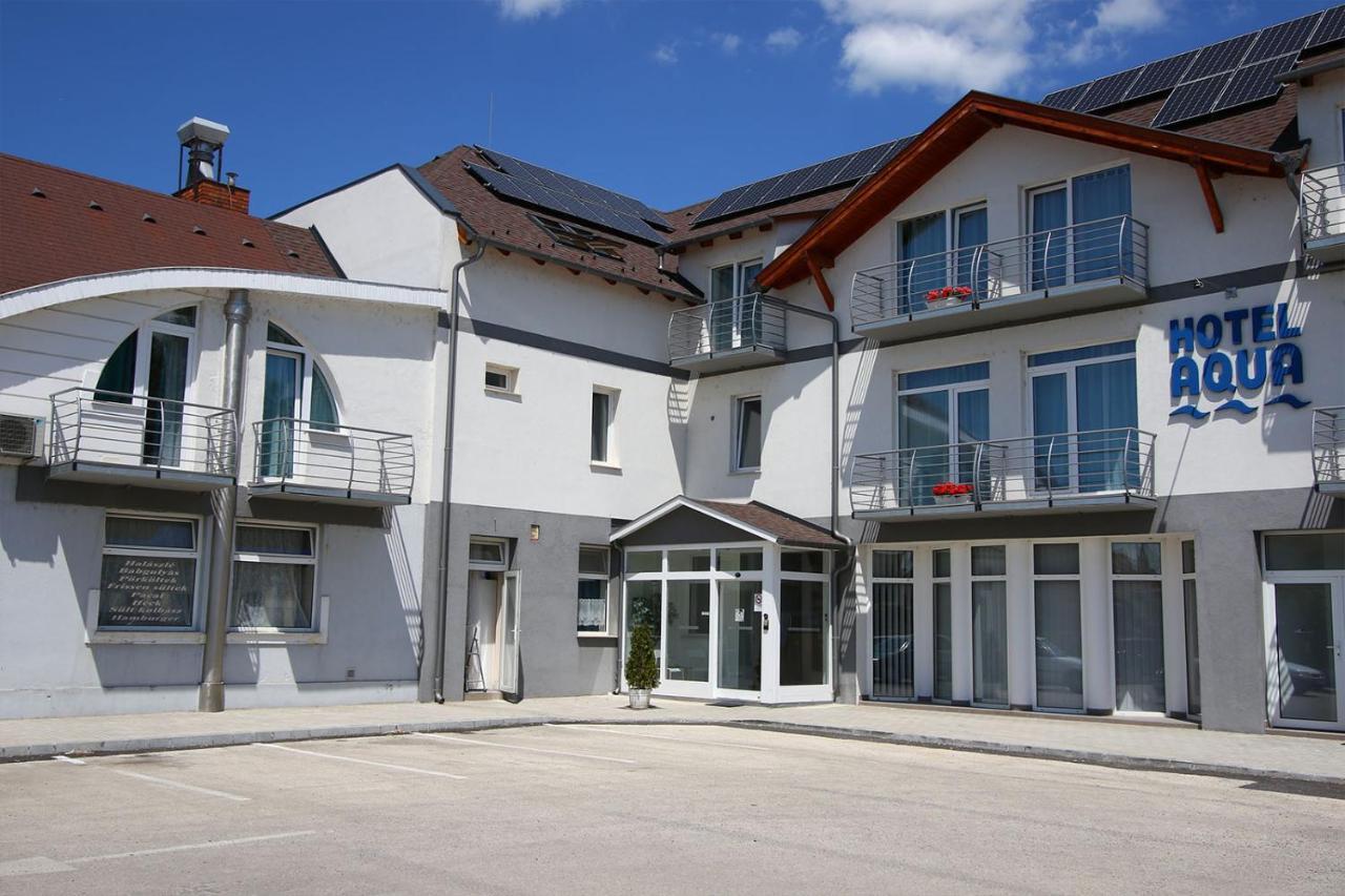 Hotel Aqua Komárom Eksteriør bilde